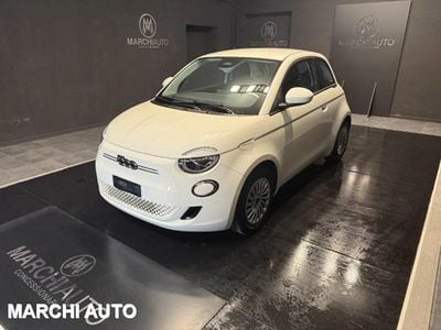 Usata Fiat 500e 69 kW (95 CV) 2024 Bianco Berlina