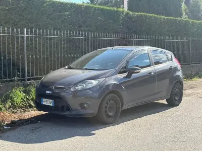 Gebraucht Ford Fiesta 82 PS (60 kW) 2011 Limousine