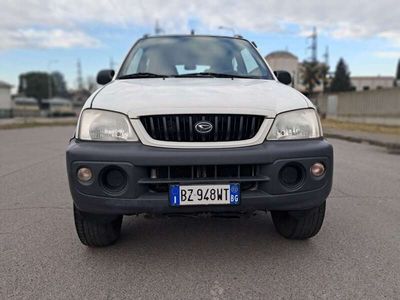 Usata Daihatsu Terios 86 CV (63 kW) 2001 Grigio SUV