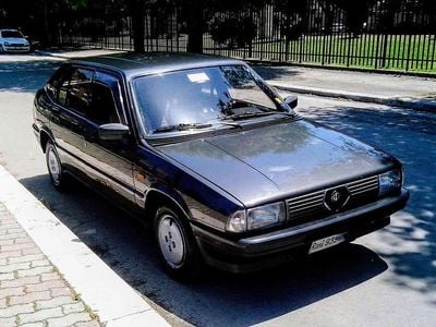 Brugt Alfa Romeo 33 Quadrifoglio 95 HK (69 kW) 1986 Grå Sedan