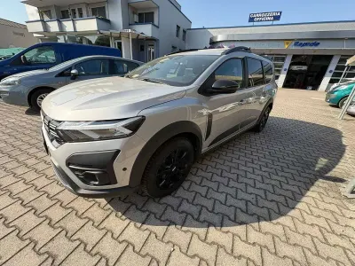 Usata Dacia Jogger Extreme 101 CV (74 kW) 2023 Grigio Monovolume
