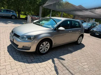 Usata VW Golf VII Comfortline 105 CV (77 kW) 2013 Grigio Berlina
