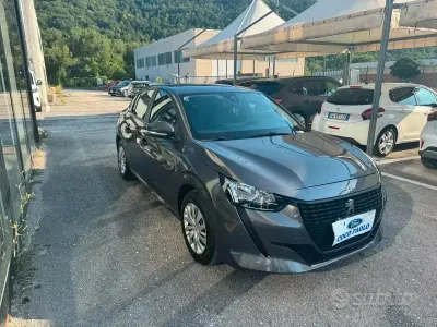 Usata Peugeot 208 Active 75 CV (55 kW) 2022 Grigio Utilitaria