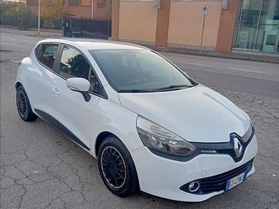 Usata Renault Clio IV 73 CV (53 kW) 2015 Bianco Berlina