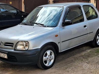 Usata Nissan Micra 2000 Grigio Utilitaria