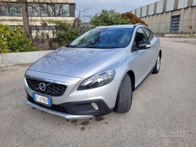 usata Volvo V40 CC V40 Cross Country D2 1.6 Momentum