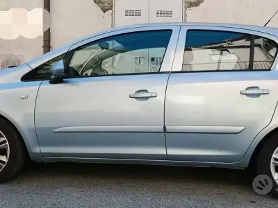 Usata Opel Corsa 80 CV (58 kW) 2007 Blu Utilitaria