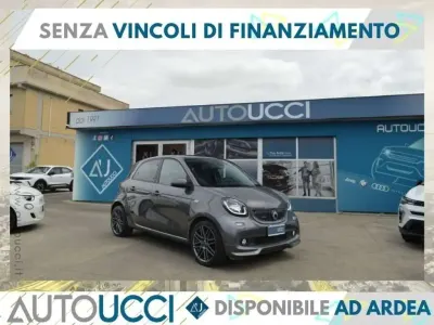 Usata Smart ForFour Brabus 90 CV (66 kW) 2017 Graphite grey/tr. graphite Utilitaria