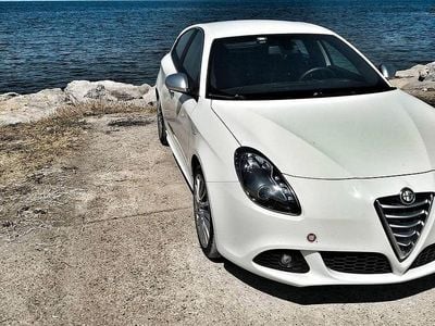 Usata Alfa Romeo Giulietta 170 CV (125 kW) 2010 Bianco Utilitaria
