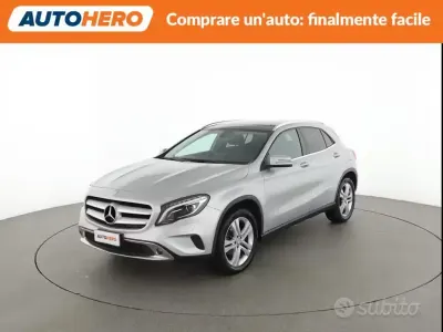 Usata Mercedes GLA200 136 CV (100 kW) 2015 Grigio SUV