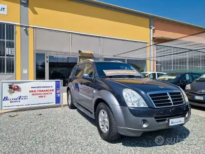Usata SsangYong Rexton 165 CV (121 kW) 2008 Grigio SUV