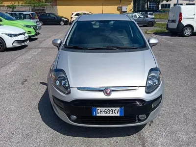 Usata Fiat Punto Evo Dynamic 77 CV (56 kW) 2011 Grigio Utilitaria