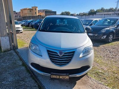 Usata Lancia Ypsilon Silver 85 CV (62 kW) 2013 Grigio Utilitaria