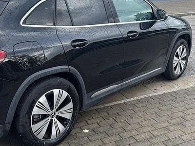 Usata Mercedes EQA250 Premium 110 kW (150 CV) 2024 Nero SUV