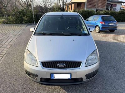 Usata Ford C-MAX Ghia 109 CV (80 kW) 2004 Argento Monovolume