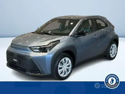 Nuova Toyota Aygo X 116 CV (85 kW) 2026 Grigio SUV