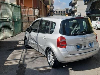 Grigio Usata 2009 Renault Modus Monovolume | 3300 € (Buon prezzo)
