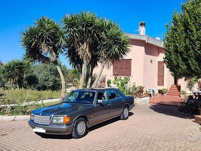 Begagnad Mercedes 300 188 HK (138 kW) 1987 Sedan