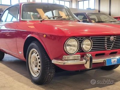 Usado Alfa Romeo 2000 131 CV (96 kW) 1970 Rojo Coupe