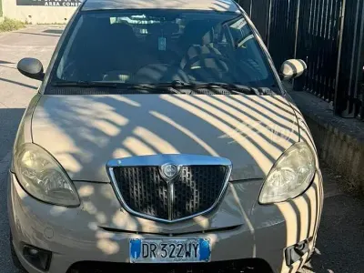 Usata Lancia Ypsilon 90 CV (66 kW) 2008 Utilitaria