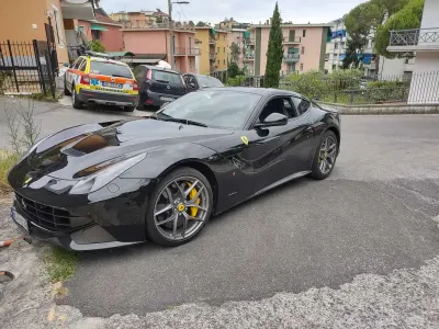 Usata Ferrari F12 740 CV (544 kW) 2015 Nero Coupé