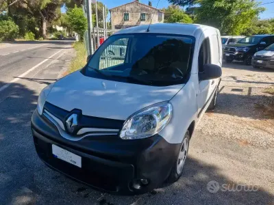 Usata Renault Kangoo 90 CV (66 kW) 2018 Bianco Monovolume