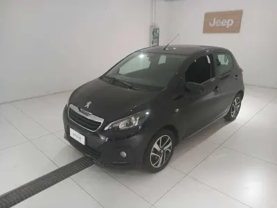 Usata Peugeot 108 Allure 72 CV (52 kW) 2021 Nero met Cabrio