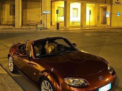 Usata Mazda MX5 High 160 CV (117 kW) 2007 Rosso Cabrio