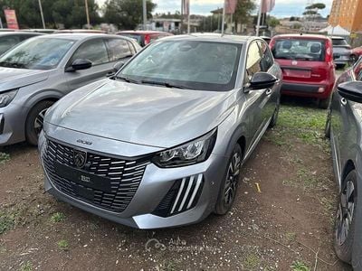 Usata Peugeot 208 Allure 101 CV (74 kW) 2024 Grigio Utilitaria