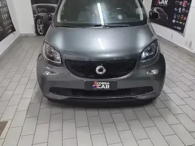 Usata Smart ForFour Prime 71 CV (52 kW) 2016 Nero Utilitaria