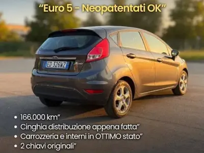 Usata Ford Fiesta 82 CV (60 kW) 2010 Berlina