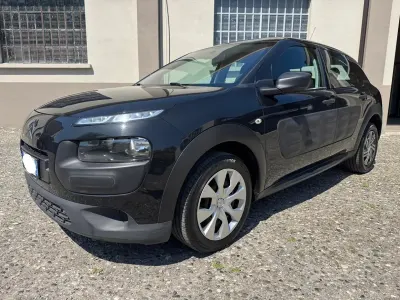 Usata Citroën C4 Feel 75 CV (55 kW) 2016 Nero SUV