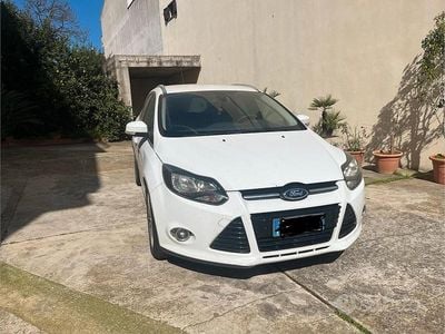 Usata Ford Focus 116 CV (85 kW) 2011 Bianco Station wagon