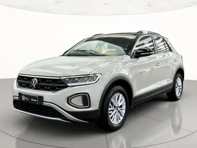 Usata VW T-Roc Life 110 CV (80 kW) 2023 Ascot grey nero SUV