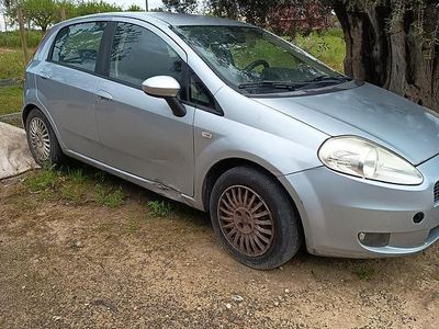 Usata Fiat Grande Punto 75 CV (55 kW) 2008 Grigio Utilitaria