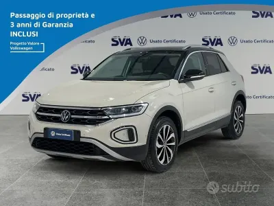 Używany VW T-Roc Style 110 KM (80 kW) 2023 Szary SUV