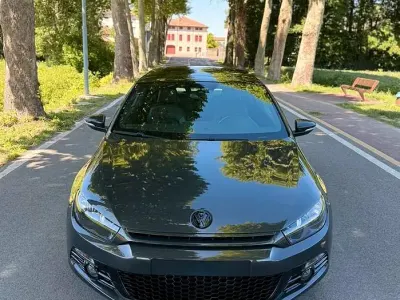 Usata VW Scirocco 200 CV (147 kW) 2008 Grigio