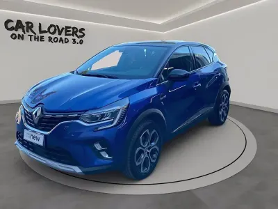 Begagnad Renault Captur Intens 101 HK (74 kW) 2023 Blå SUV