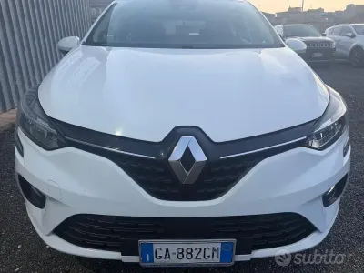 Usata Renault Clio V 86 CV (63 kW) 2020 Bianco Berlina