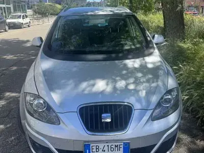 Usata Seat Altea XL Style 125 CV (91 kW) 2010 Monovolume