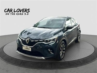 Usata Renault Captur Intens 101 CV (74 kW) 2023 Blu scuro SUV