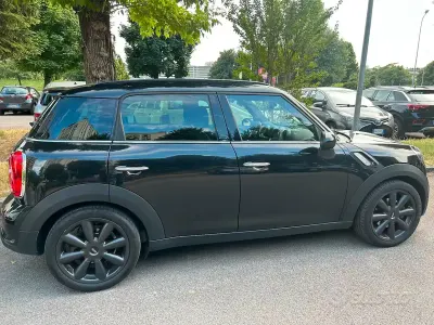 Usata Mini Countryman 143 CV (105 kW) 2012 Nero SUV