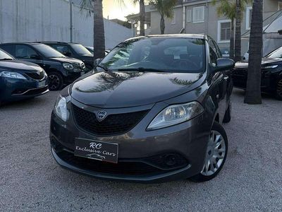 Usata Lancia Ypsilon Silver 69 CV (50 kW) 2015 Other Utilitaria