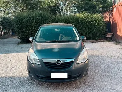 Usata Opel Meriva 110 CV (80 kW) 2012 Grigio Monovolume