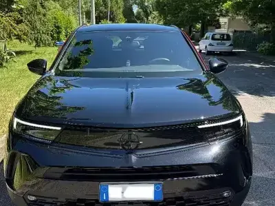 Usata Opel Mokka GS Line 110 CV (80 kW) 2022 Nero SUV