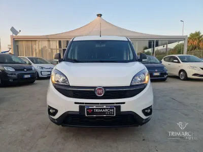 Usata Fiat Doblò Lounge 105 CV (77 kW) 2020 Other Monovolume