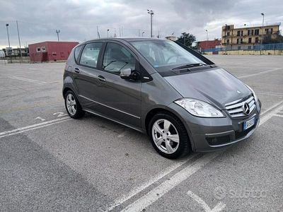 Usata Mercedes A150 Avantgarde 95 CV (69 kW) 2009 Grigio Berlina