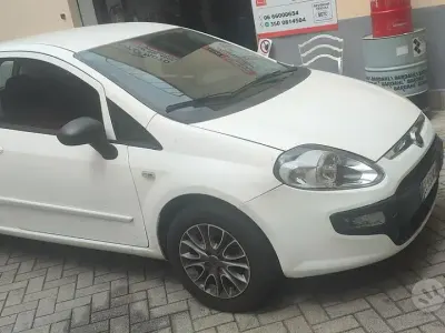 Usado Fiat Punto 77 CV (56 kW) 2010 Utilitario