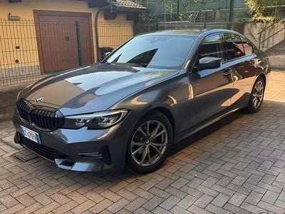 Usata BMW 318 Sport Line 150 CV (110 kW) 2020 Grigio Berlina