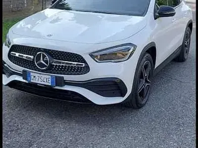 Usata Mercedes GLA200 Premium 150 CV (110 kW) 2023 Bianco SUV